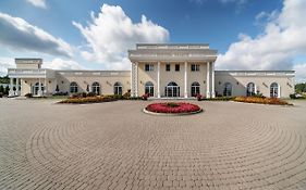 Parisel Palace Centrum Konferencyjno-Wypoczynkowe Klimki Pod Lukowem Luków Exterior photo