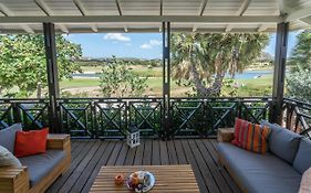 Blue Bay Beach Villa At Pool And Golfcourse Exterior photo