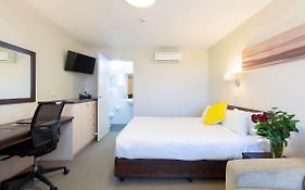 Ibis Styles Canberra Tall Trees Camberra Exterior photo