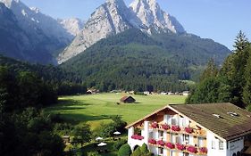 Boutique Hotel Laengenfelder Hof Grainau Exterior photo