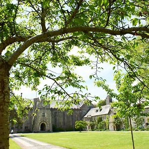 Dartington Hall Totnes Exterior photo