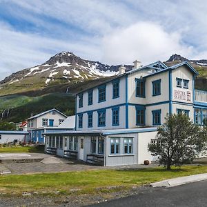 Snaefell - Hotel By Aldan Seythisfjorthur Exterior photo