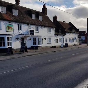 The Bull Hotel Downton (Wiltshire) Exterior photo