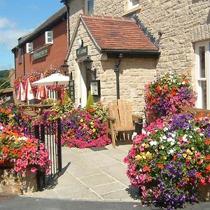 The Walnut Tree Inn Mere Mere (Wiltshire) Exterior photo