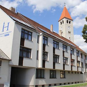 Harangtorony Szálló Kőszeg Exterior photo