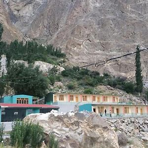 Eden Lake View Hotel Karimabad (Hunza) Exterior photo