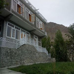 Hunza Holiday Inn Karimabad (Hunza) Exterior photo