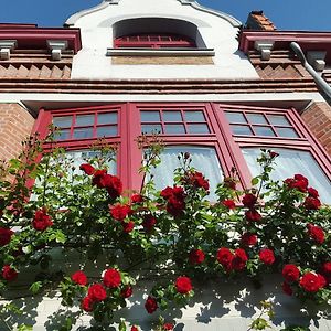 Au Troubadour Lille Exterior photo