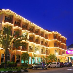 Bella Vista Express Hotel Pantai Cenang (Langkawi) Exterior photo