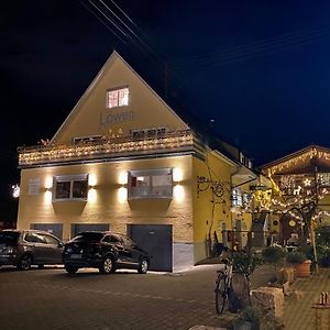 Landgasthaus Loewen Mit Gaestehaus Holzhausen (Breisgau-Hochschwarzwald) Exterior photo