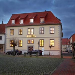 Hotel Am Markt Oebisfelde Exterior photo