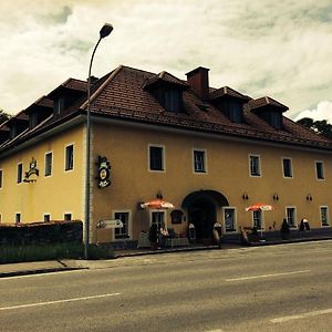 Gasthof Schlosswirt Klagenfurt am Woerthersee Exterior photo