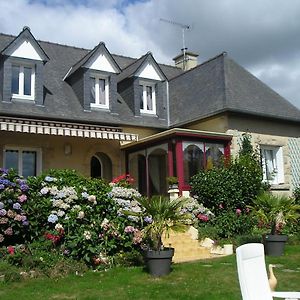 Les Hortensias Saint-Pierre-de-Plesguen Exterior photo