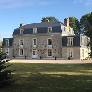 Le Manoir Du Ribardon Neuvy-au-Houlme Exterior photo