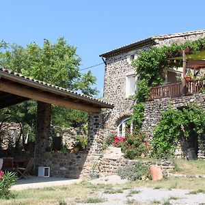 L'Attrape Reve Saint-Vincent-de-Barres Exterior photo