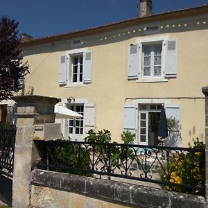 Le Cerisier Et Le Petit Cerisier L'Etang des Faures Exterior photo