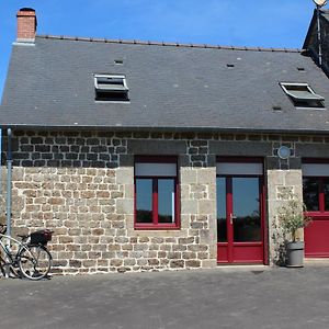 Gite La Loussaudrie Pontmain Exterior photo