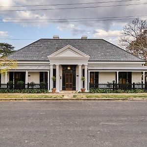 The Regents Park Maitland Exterior photo