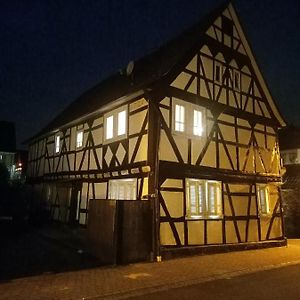 Historisches Fachwerkhaus Alzenau in Unterfranken Exterior photo