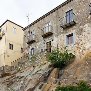 Casa vacanze Ai Valàti Geraci Siculo Exterior photo