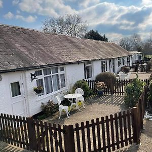 Sheephouse Manor Maidenhead Exterior photo