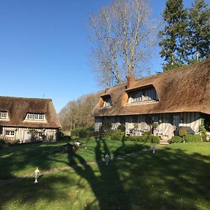 Les Chaumieres Du Pays D'Auge Le Breuil-en-Auge Exterior photo