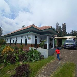 Elen Homestay By Abm Bromo Exterior photo