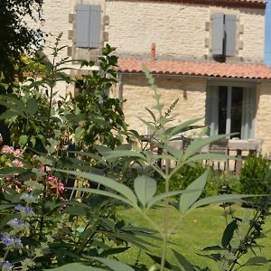 Landhaus Schoener-Schalk Longeville-sur-Mer Exterior photo