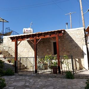 John' S House In Omodos Limassol Exterior photo