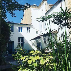 MAISON MATEJEWSKI chambre d'hôtes avec jardin Blaye Exterior photo