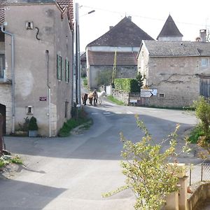 La Maison Des Lys Chissey-les-Macon Exterior photo