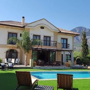 Stunning Private Villa - Beautiful Gardens & Pool Lapithos (Northern Cyprus) Exterior photo