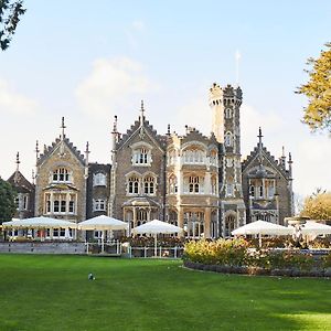 Oakley Court Windsor Exterior photo