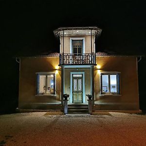 La Maison Fleur De Frangipanier Saint-Genix-sur-Guiers Exterior photo