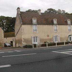 Grange Dans Ancien Corps De Ferme Bellengreville (Calvados) Exterior photo