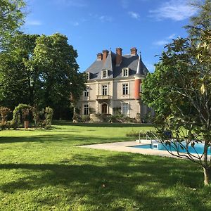 Domaine Du Perrier Sainte-Agathe-la-Bouteresse Exterior photo