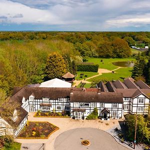 The Limes Country Lodge Hotel & Admiral Restaurant Solihull Exterior photo