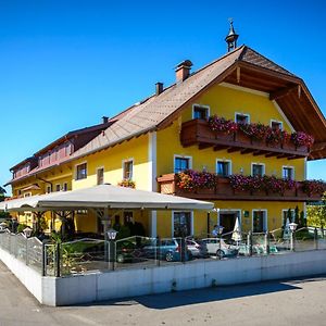 Gasthof Neuhofen Eugendorf Exterior photo