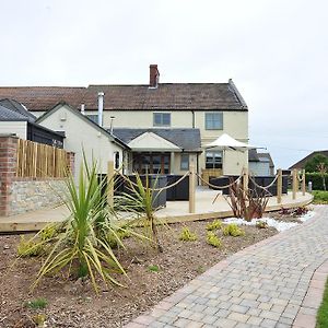 The Warwick Arms Chew Magna Exterior photo