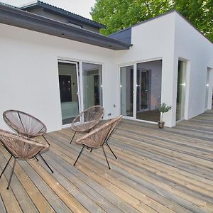 Casa Monkey Paernu With Sauna And Terrace Pärnu Exterior photo