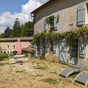 La Maison du Gardien Domaine du Château des Loups Echire Exterior photo