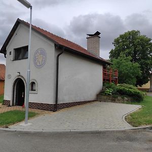 Ubytování Jevišovka - Vinný sklípek Jevisovka Exterior photo