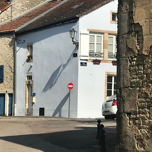 Le Gite Des Lumieres Langres Exterior photo