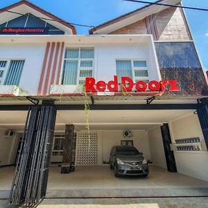 Reddoorz Syariah Near Solo Paragon Mall 2 Bonorejo Exterior photo