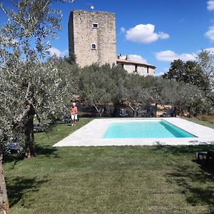 Castello Di Cisterna Gaglietole Exterior photo