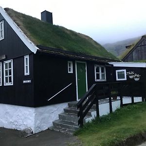 holiday cottage in Tjørnuvík Tjornuvik Exterior photo