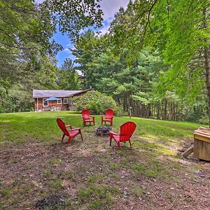Peaceful Roaring Gap Retreat With Fire Pit And Patio! Exterior photo