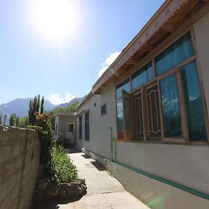 Sarai-E-Hunza Stay & Dine Karimabad (Hunza) Exterior photo