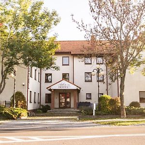 Hotel Ach To Tu Leszno (Greater Poland) Exterior photo