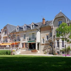 Logis Hôtel Restaurant Le Parc Sologne Salbris Exterior photo